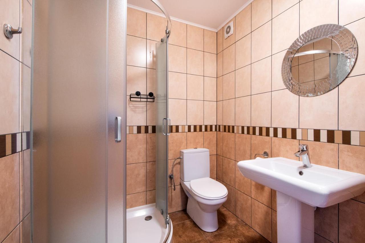 Hostel Krokodyl-Stara Praga Варшава Екстер'єр фото