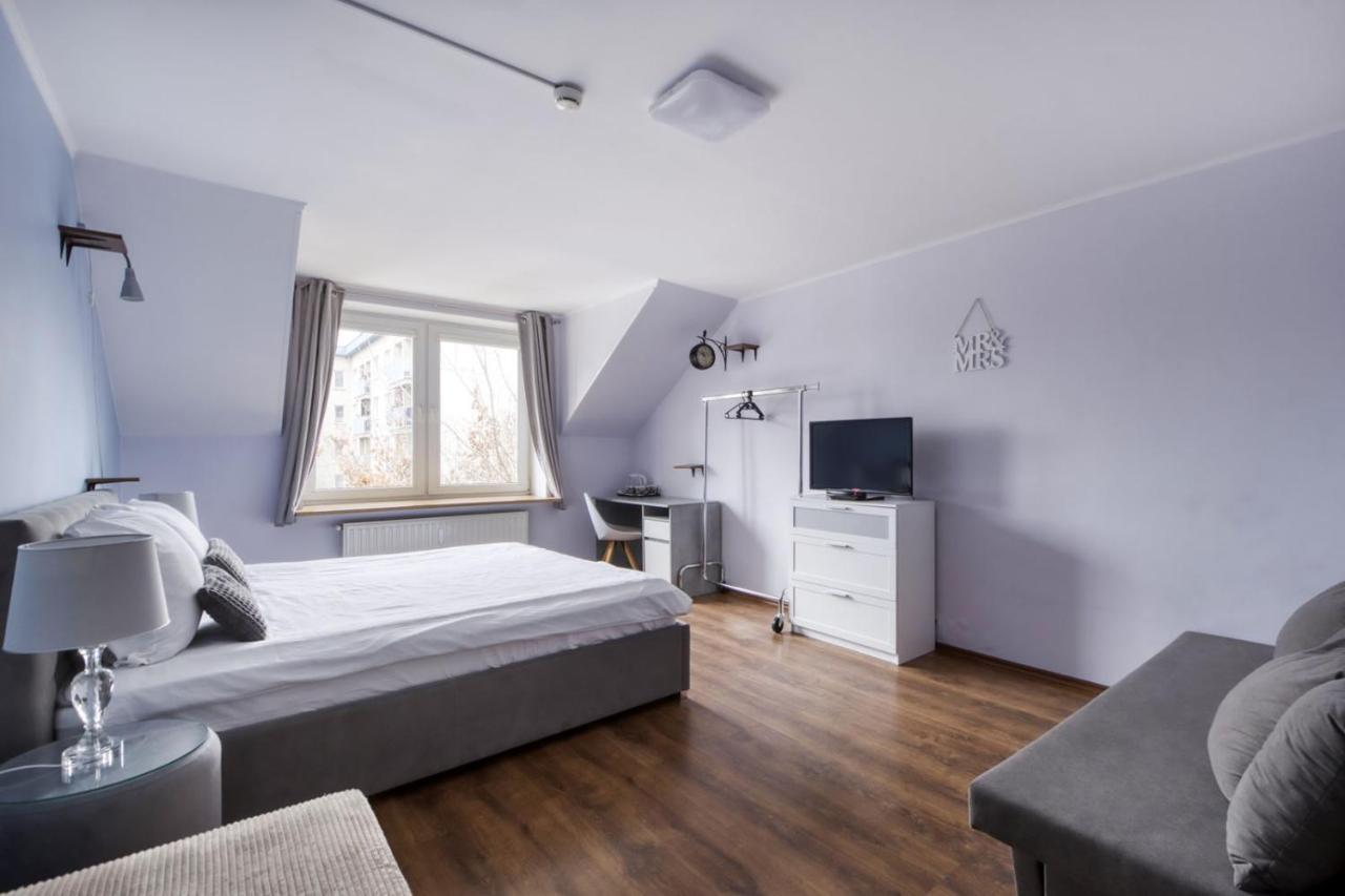 Hostel Krokodyl-Stara Praga Варшава Екстер'єр фото