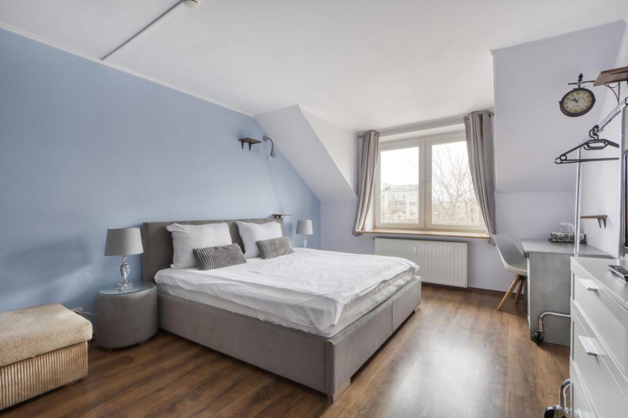 Hostel Krokodyl-Stara Praga Варшава Екстер'єр фото
