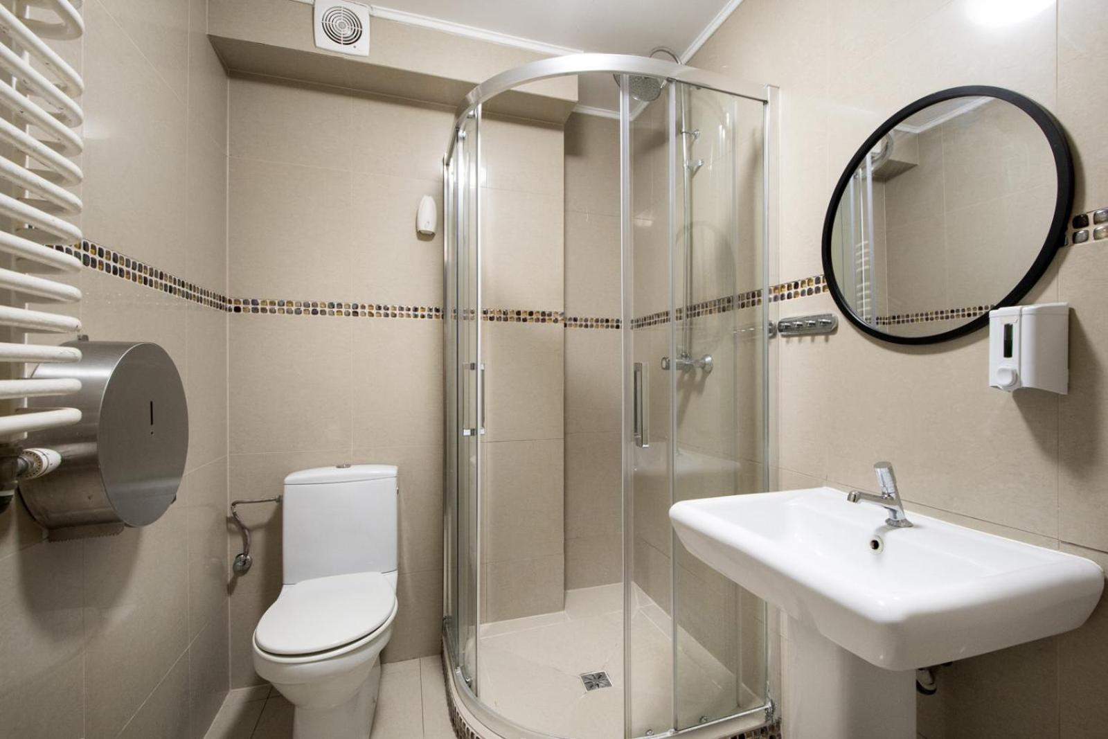 Hostel Krokodyl-Stara Praga Варшава Екстер'єр фото