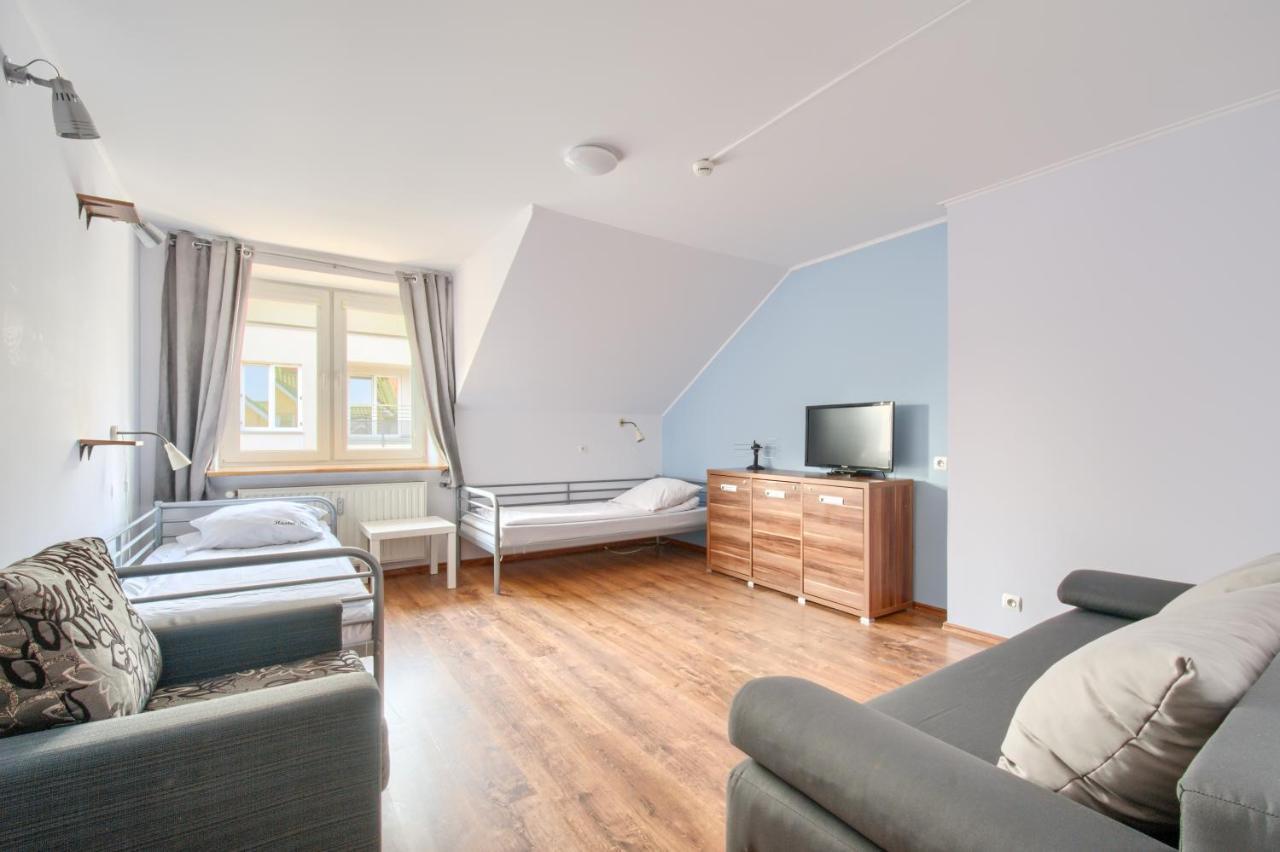 Hostel Krokodyl-Stara Praga Варшава Екстер'єр фото