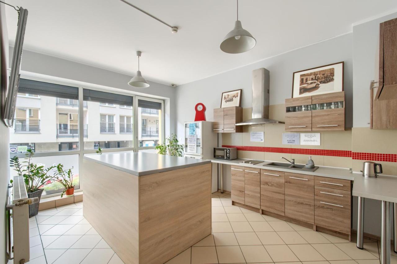 Hostel Krokodyl-Stara Praga Варшава Екстер'єр фото