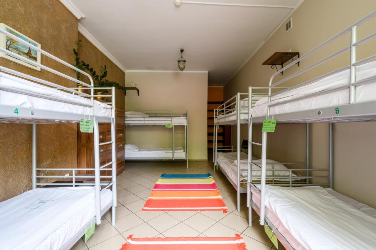 Hostel Krokodyl-Stara Praga Варшава Екстер'єр фото